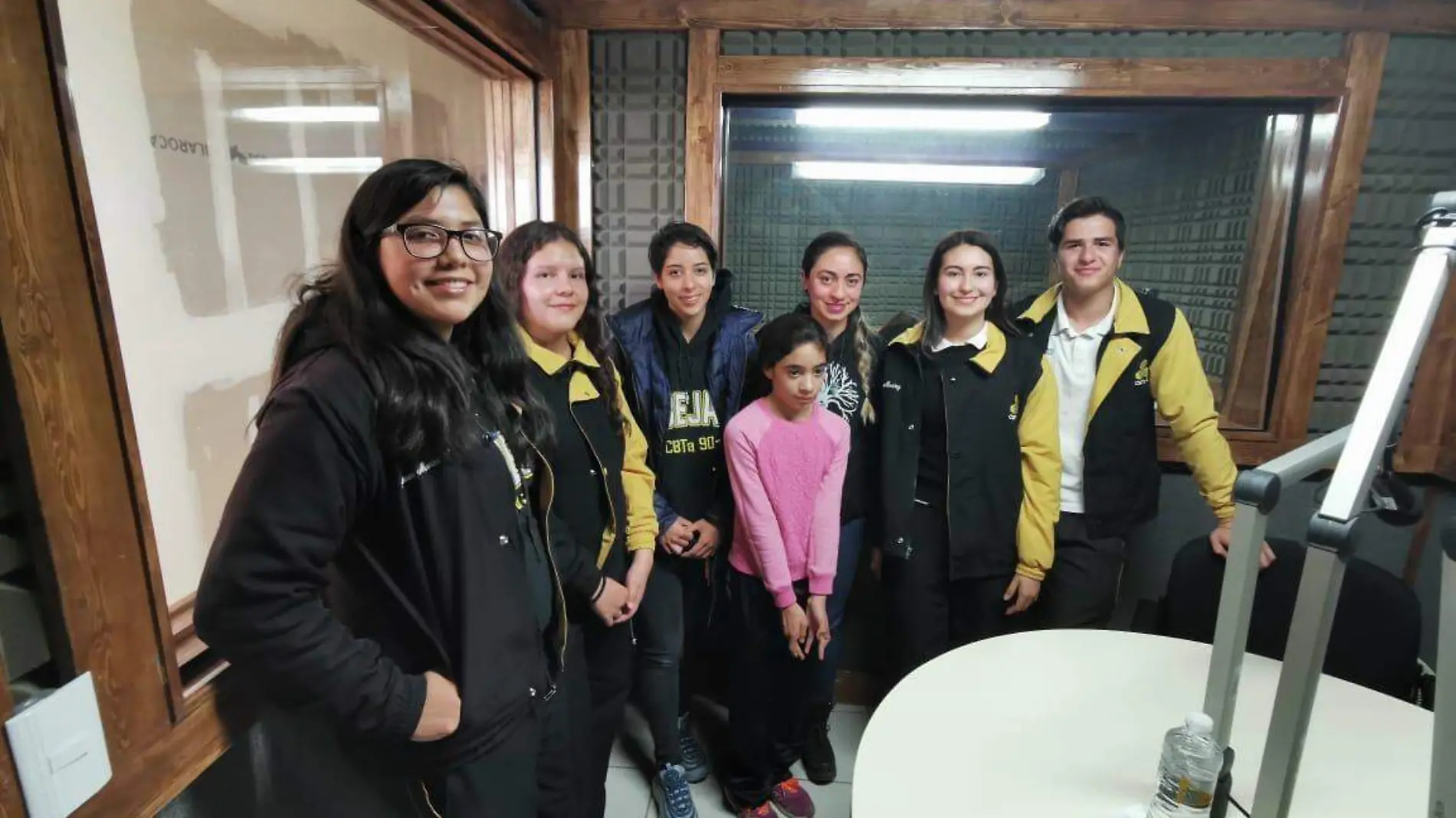 FOTO EDNA MARTÍNEZ Alumnos del Club de Biología del CBTa 90 que han acudido a concursos en este 2019